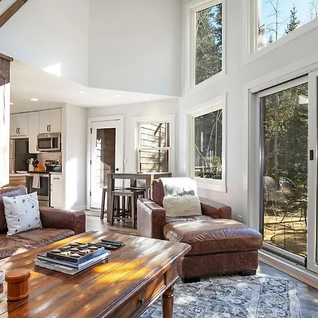 4352 Spruce Way Townhouse Villa